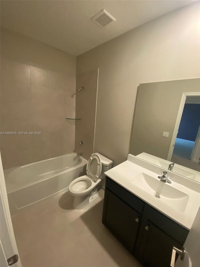 Building Photo - 20773 NE 5th Ct