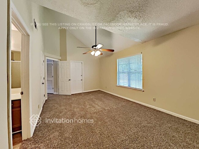 Building Photo - 3781 Westchase Dr