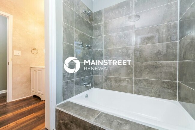 Building Photo - 3 Bedroom Pet-Friendly Home in Blue Spring...