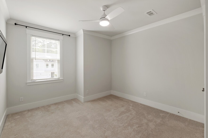 Building Photo - 2648 Balena Dr