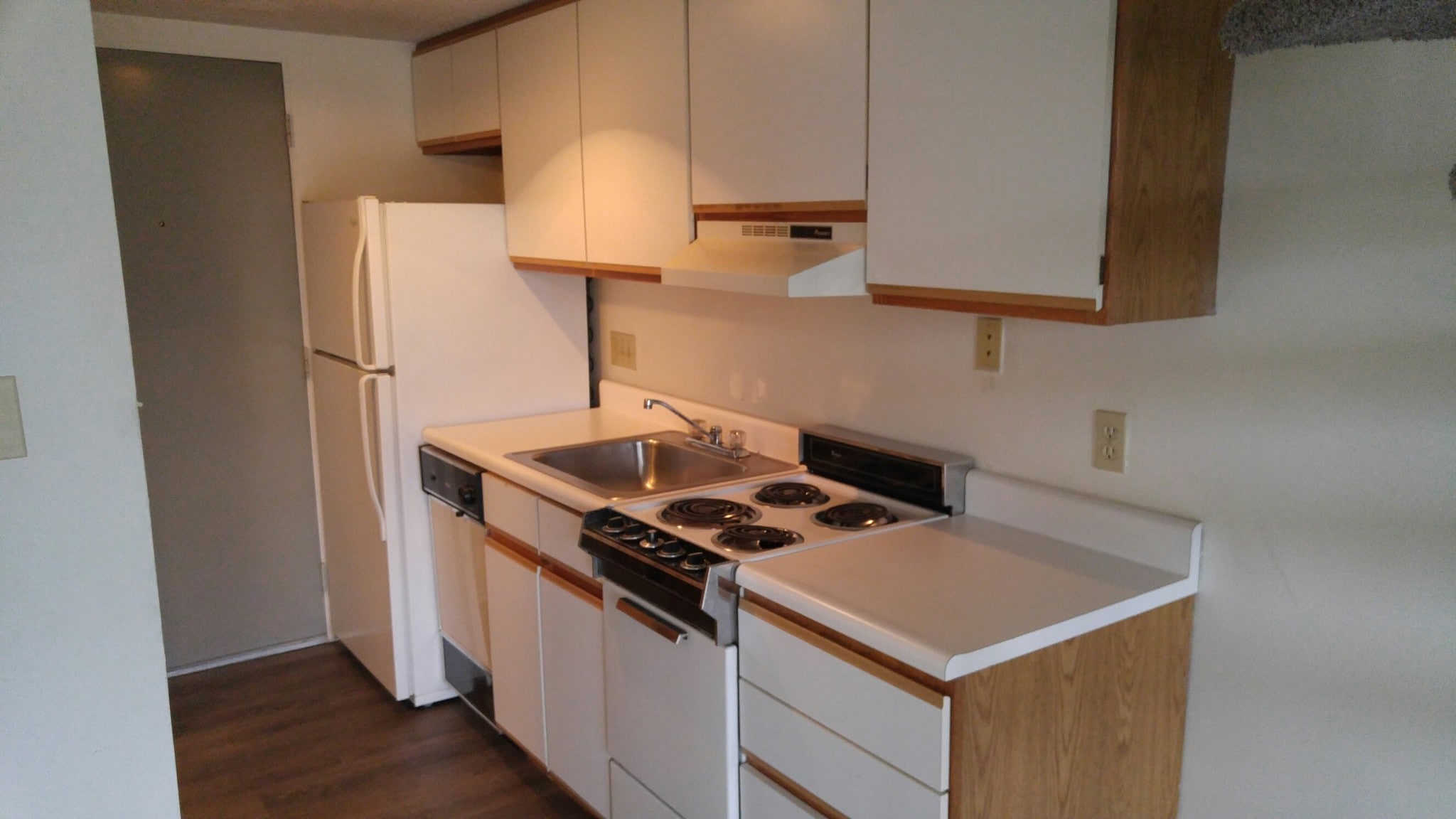 Building Photo - 108 W Charles St