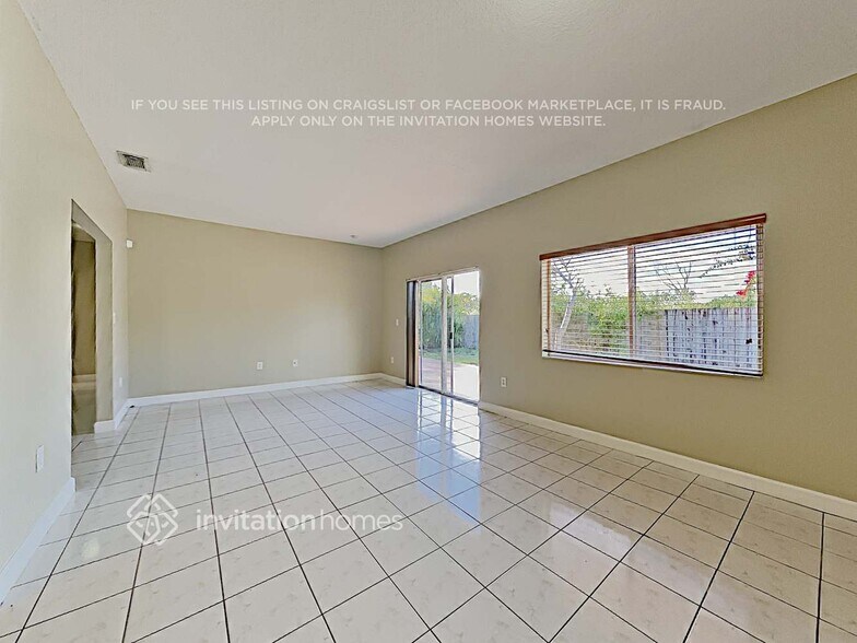 Building Photo - 13614 SW 124th Avenue Rd