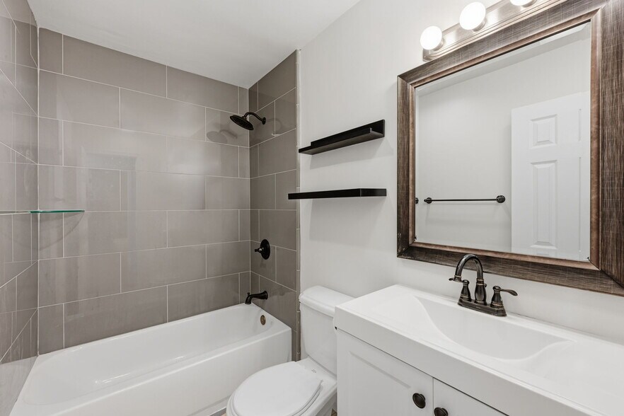 Building Photo - 2360 Hosp Way