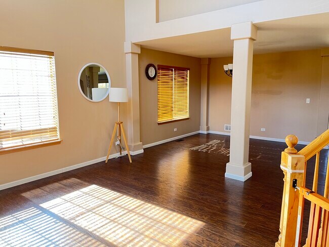 Building Photo - 2289 Grand Pointe Trail