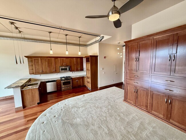 Building Photo - Luxury Studio in the Heart of Downtown Colorado Springs – All utilities included-Premium Living w...