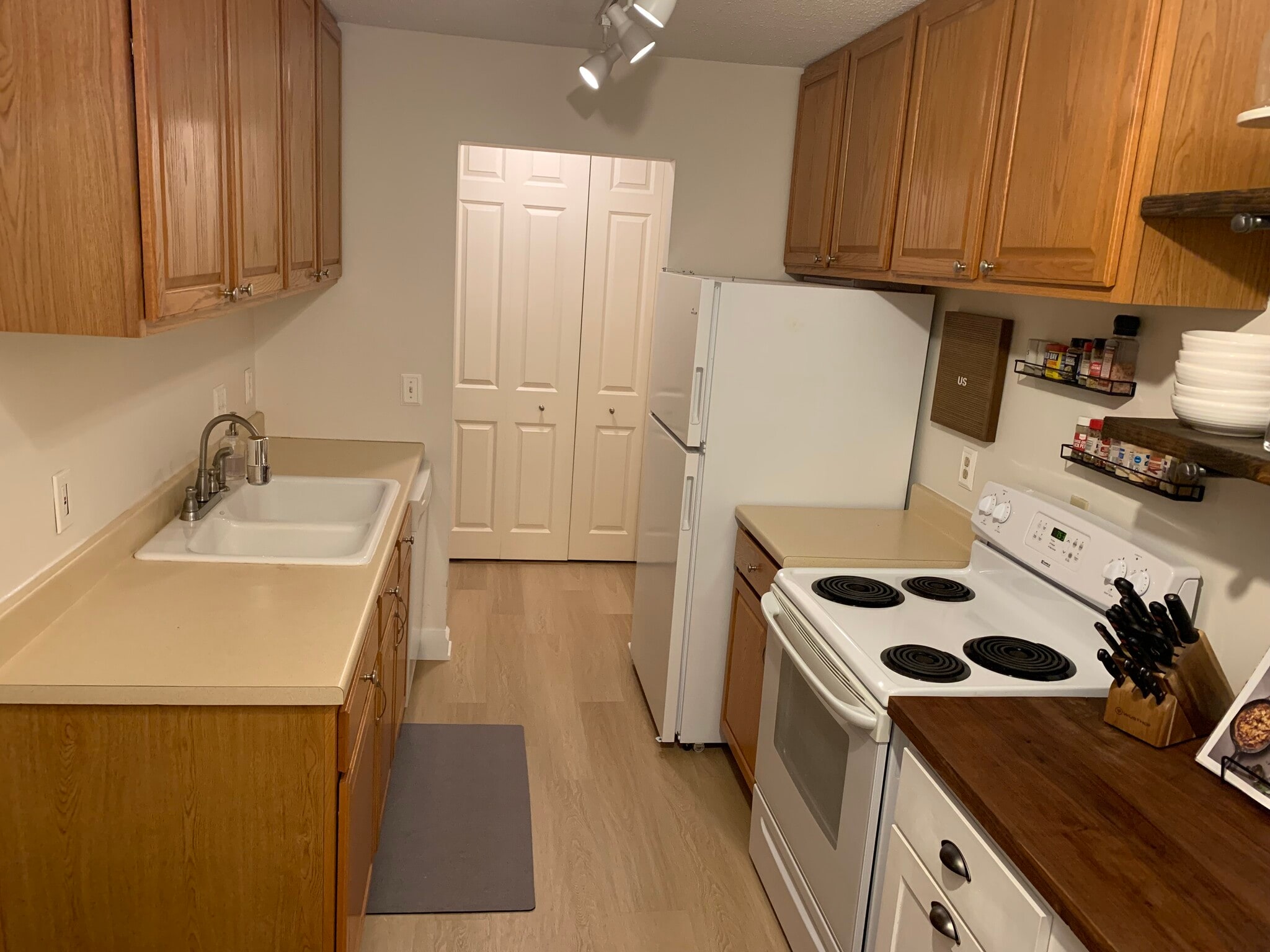 Dishwasher and Hall Closet - 2800 Hillsboro Ave N