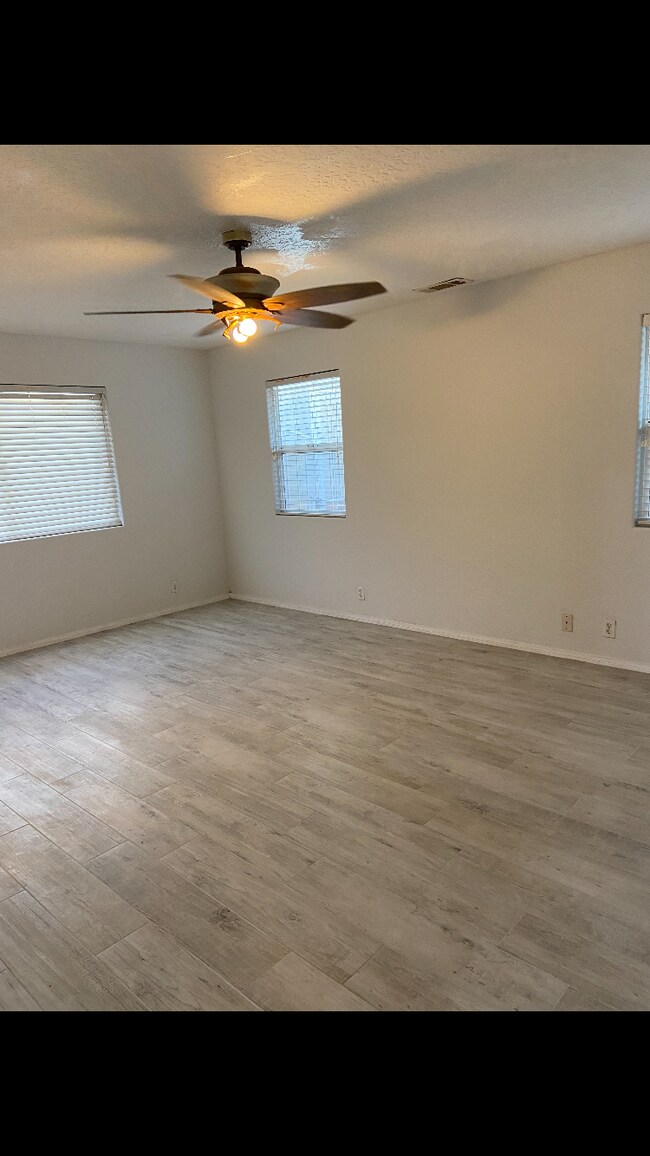 Building Photo - 16627 Ponca St