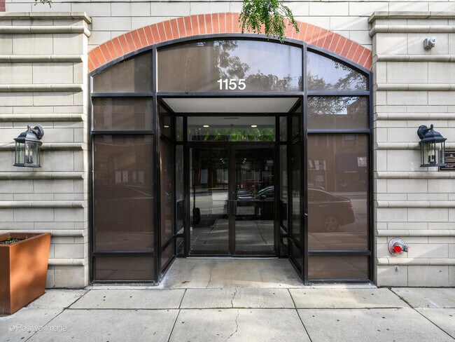 Building Photo - 1155 W Madison St
