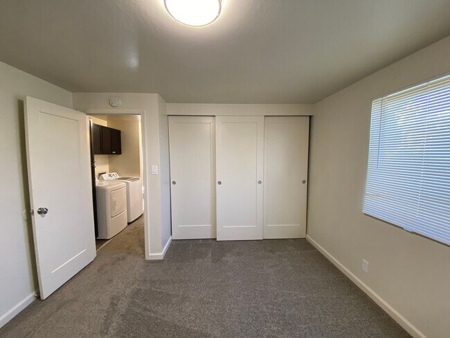 Building Photo - 973 Holman Way