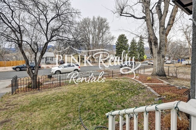 Building Photo - 1610 W Kiowa St