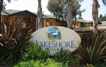 Building Photo - Super Cute and Close to Lake! Ready for Immediate move in!