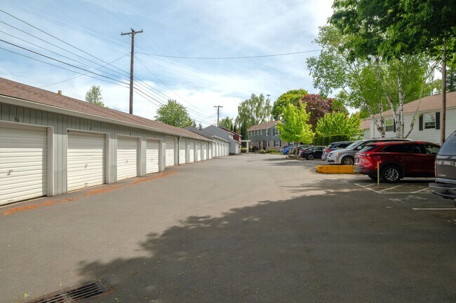 Building Photo - 1792 SW Marlow Ave