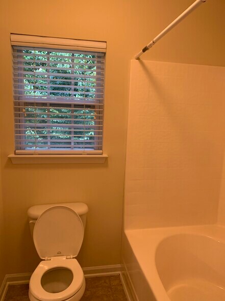 Building Photo - 11619 Stockdale Ct