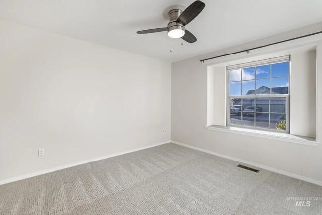 Building Photo - 2034 Northern Sky Dr