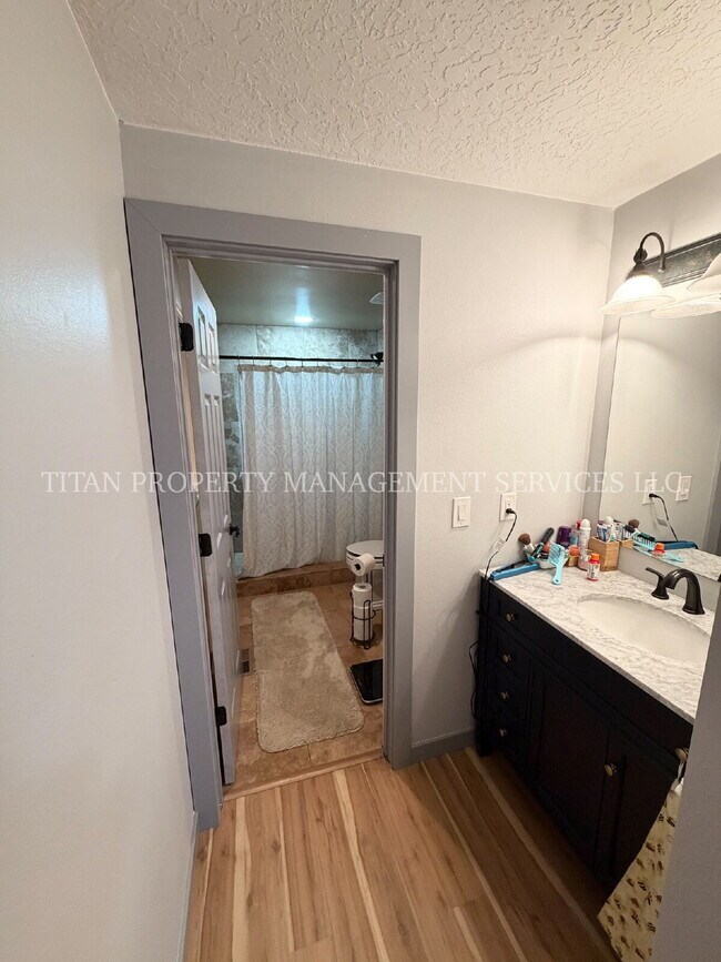 Building Photo - Country Comfort Meets Modern Living-Spacious 3BR Home with Shop and Hot Tub