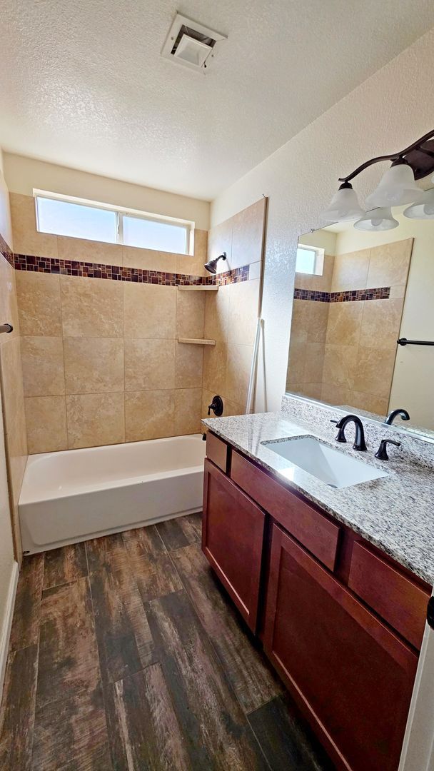 Building Photo - Ahwatukee Home with Backyard OASIS!