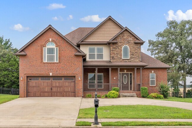 Primary Photo - Pet Friendly Four Bedroom with Bonus!