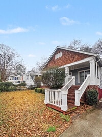 Building Photo - 3 Bed/2 Bath House/ Available Now!