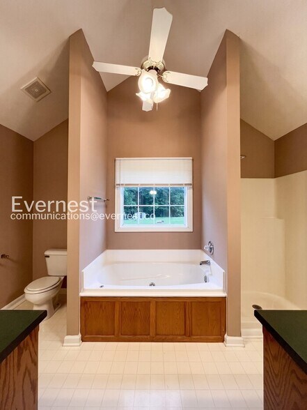 Building Photo - 2924 Bearwallow Rd