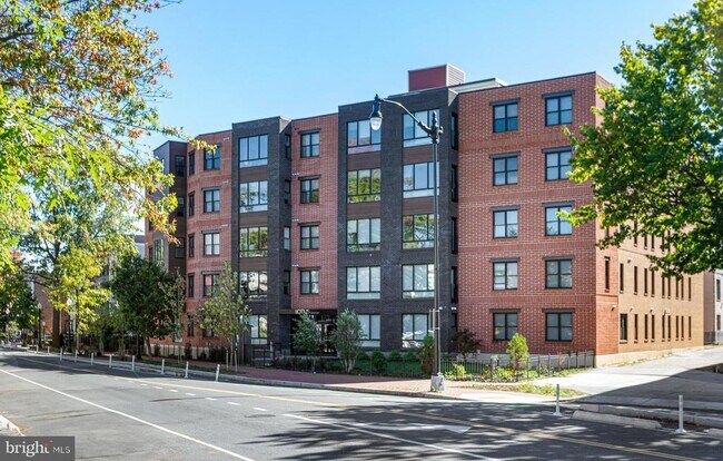 Building Photo - 1219 K St NE