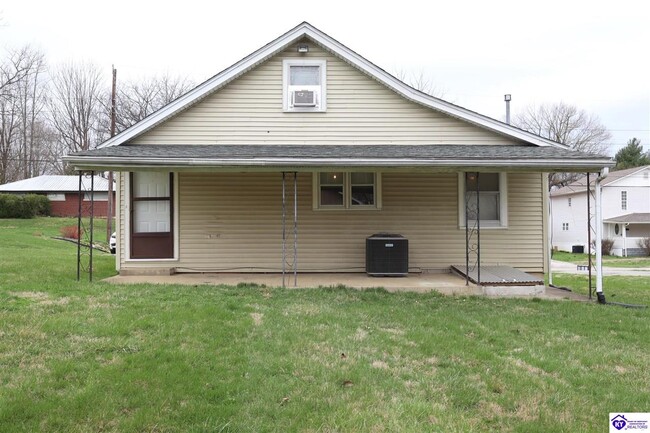 Building Photo - 316 Church St