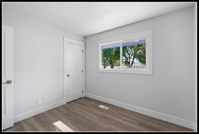 Building Photo - 3 Acre Horse Ranch & Home Rental SE Boise Available Near Micron in May 2026