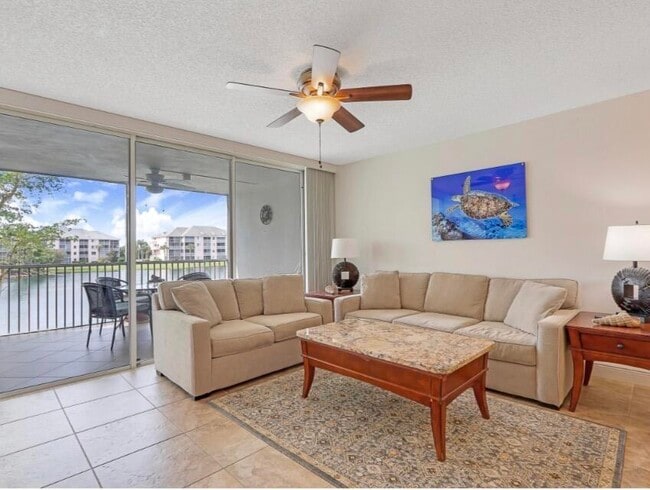 Building Photo - 353 S US Hwy 1