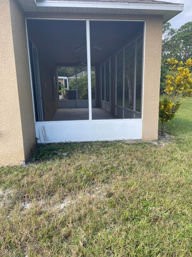 Building Photo - 5079 NW Fiddle Leaf Ct