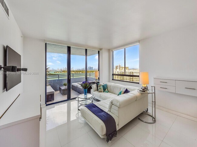 Building Photo - 1330 West Ave