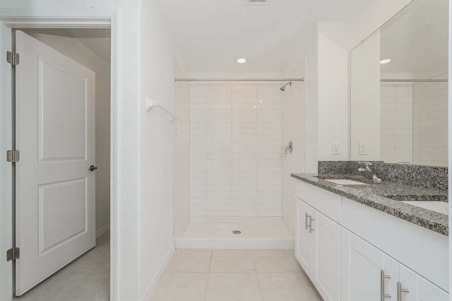 Building Photo - 17892 Blissful Stars Dr