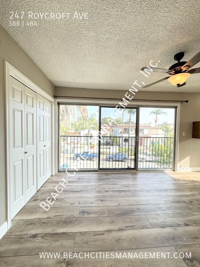 Building Photo - 247 Roycroft Ave