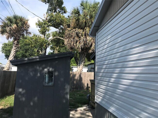 Building Photo - 7037 Lofty Dr