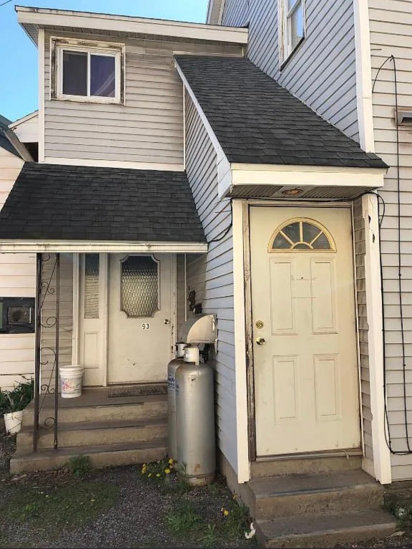 Building Photo - 93 Main St