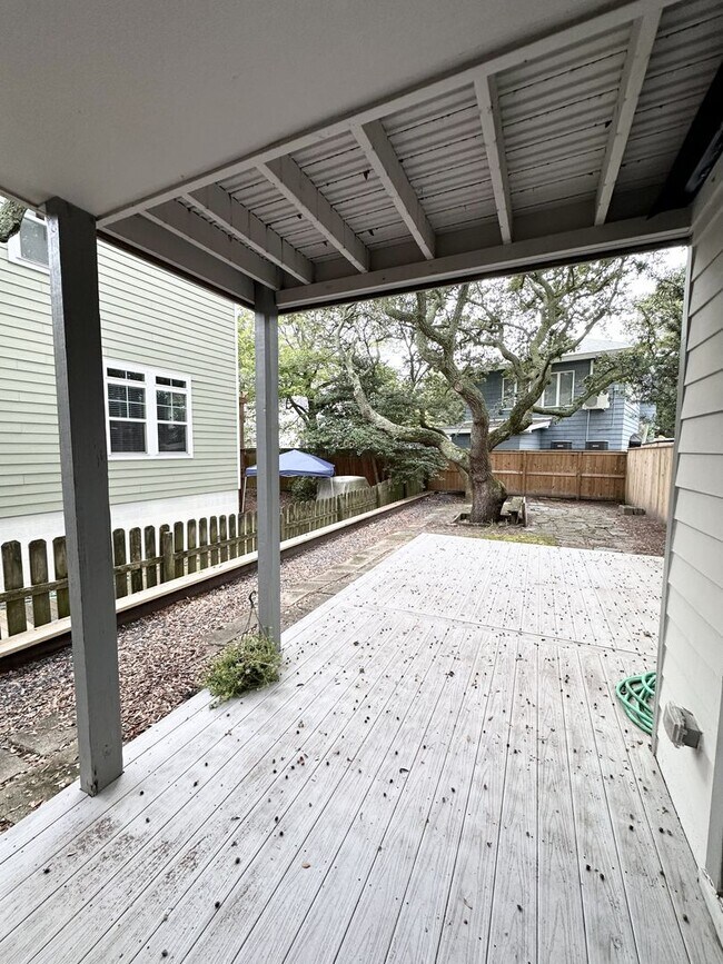 Building Photo - Great condo in Pelican Dunes!