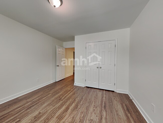 Building Photo - 2875 Gray Moss Dr