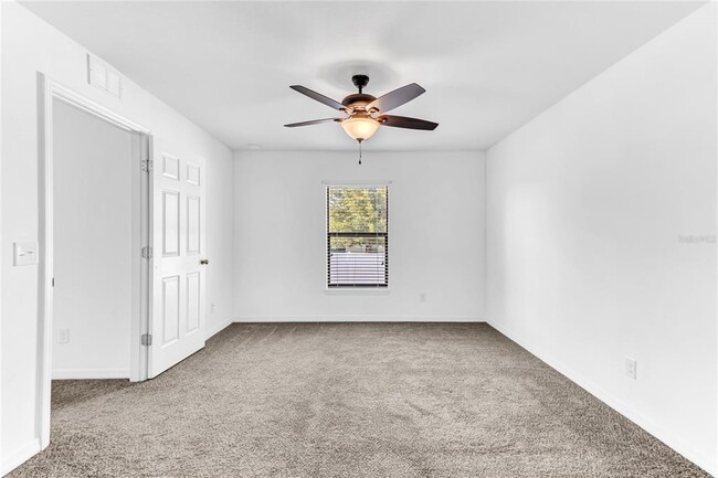 Building Photo - 661 Swallowtail Dr