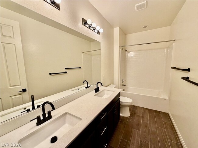 Building Photo - 1602 Morning Bell Ave