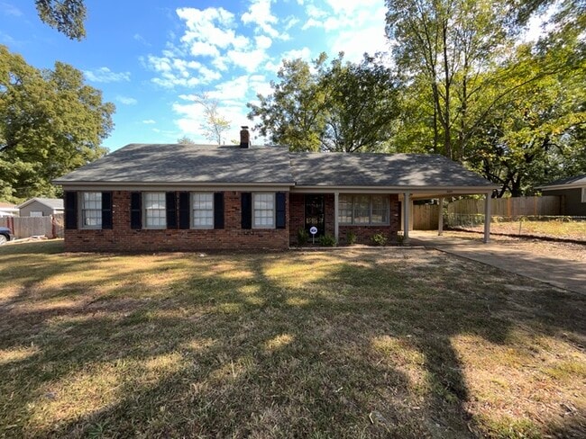 Primary Photo - 3684 Bedford Ln - Available Now!
