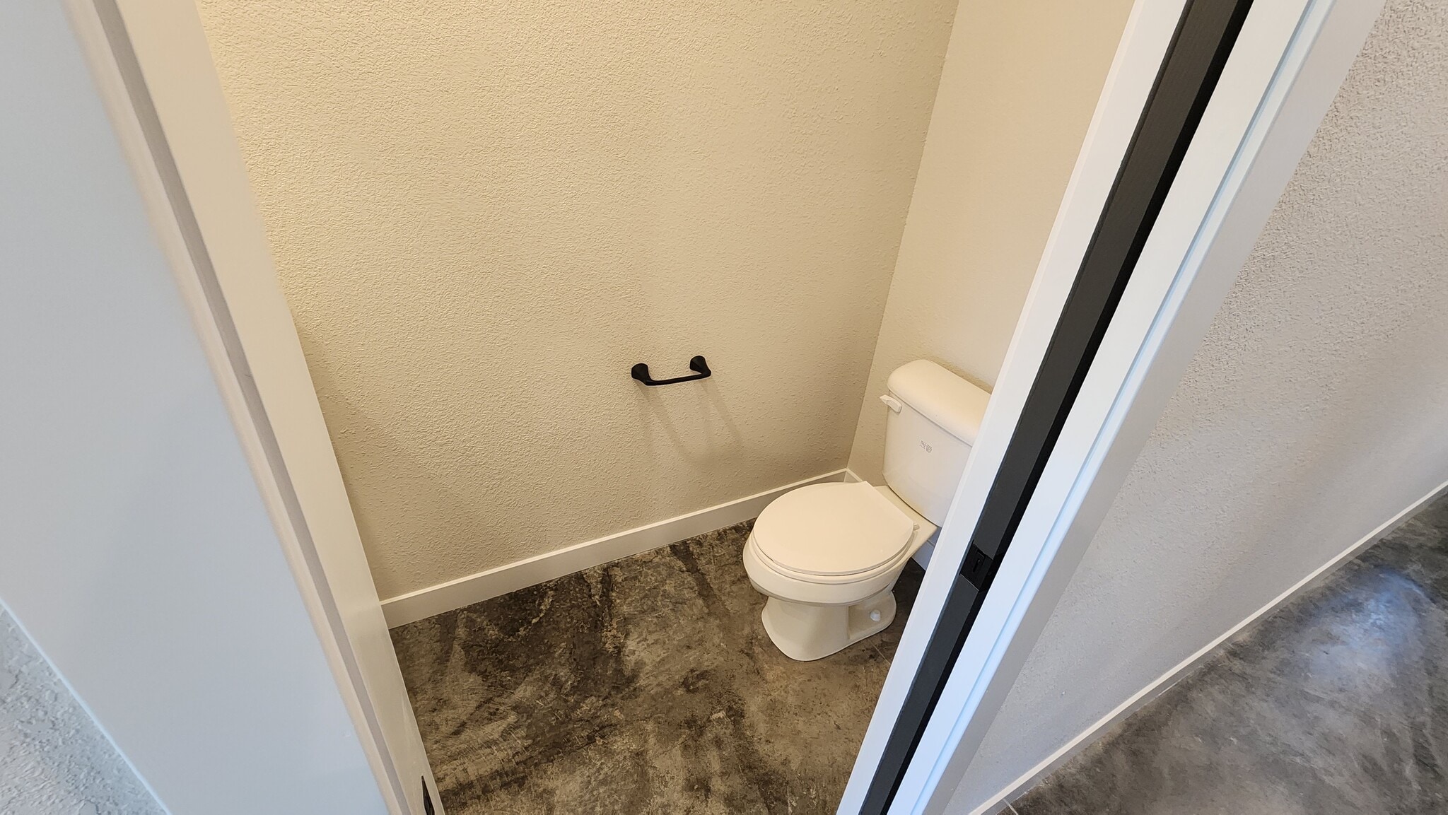 Building Photo - 3319 Stoneway Ct