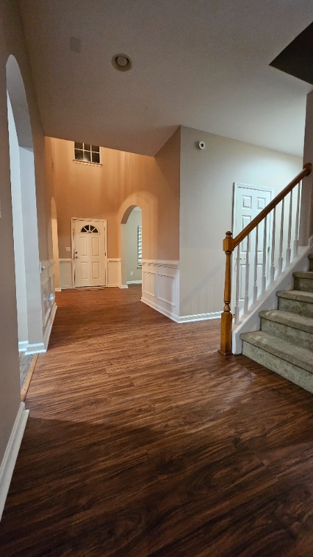 Building Photo - 518 Winter View Way