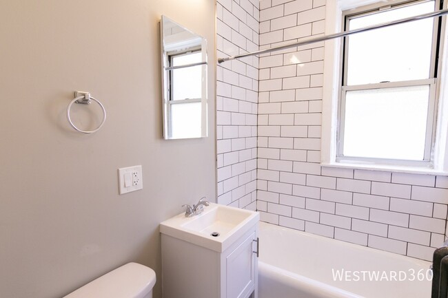 Building Photo - short term sublet