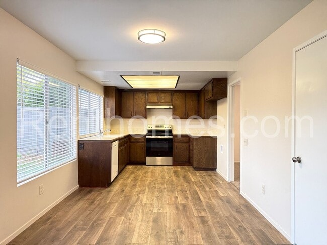 Building Photo - 13322 Thunderhead St