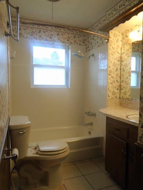 Building Photo - 1213 Charleston Ct