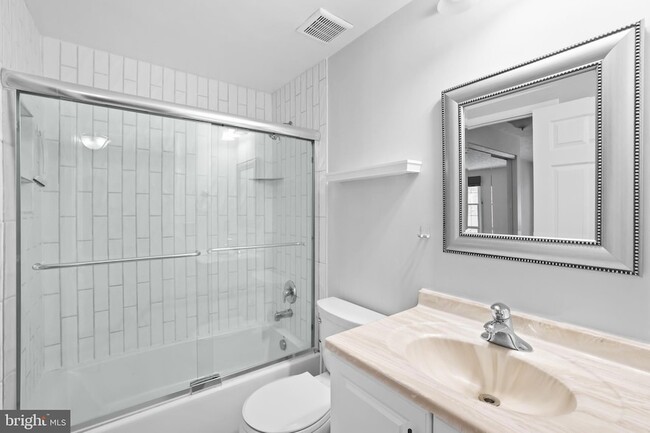 Building Photo - 2858 New Providence Ct