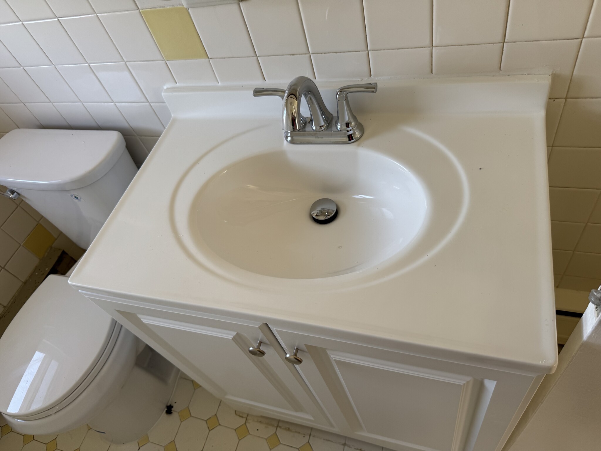 New Sink & Toilet - 56 Leonard St