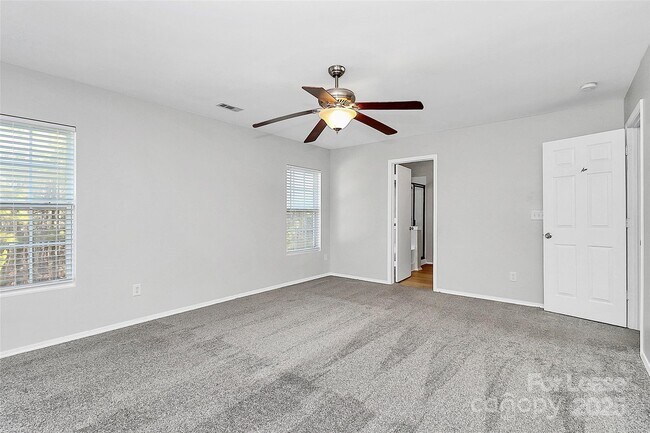 Building Photo - 15611 Normans Landing Dr