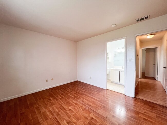 Building Photo - 4 Bedroom, 2 Bath Single Story Corner Lot Home in Rancho Cordova