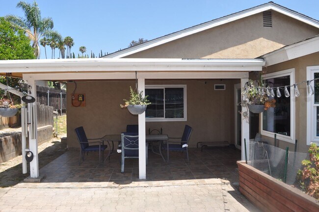 Building Photo - LEMON GROVE 3BR/2BA SINGLE FAMILY DETACHED...