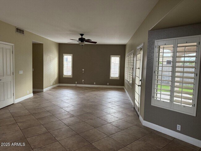 Building Photo - 6079 W Irma Ln