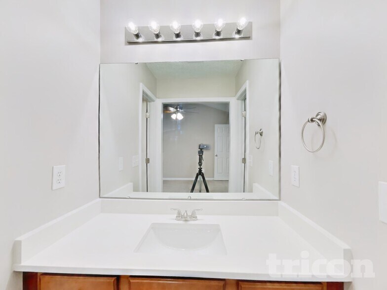 Building Photo - 76 Wild Oaks Ct